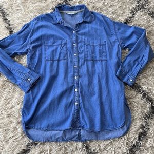 Women’s Boyfriend Fit Old Navy Denim Button down large